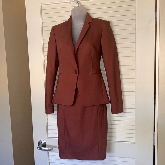Express Dusty Pink Two Piece Set: One Button Blazer + Pencil Skirt | Size: 00 - Picture 2 of 14